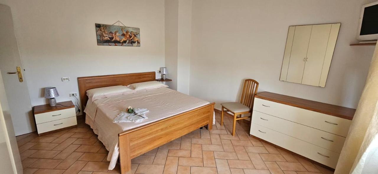 Delizioso Appartamento Collinare Limigiano Extérieur photo