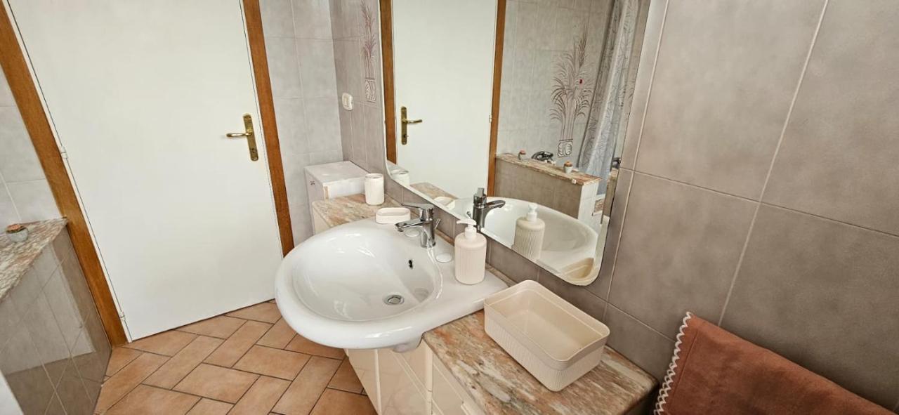 Delizioso Appartamento Collinare Limigiano Extérieur photo